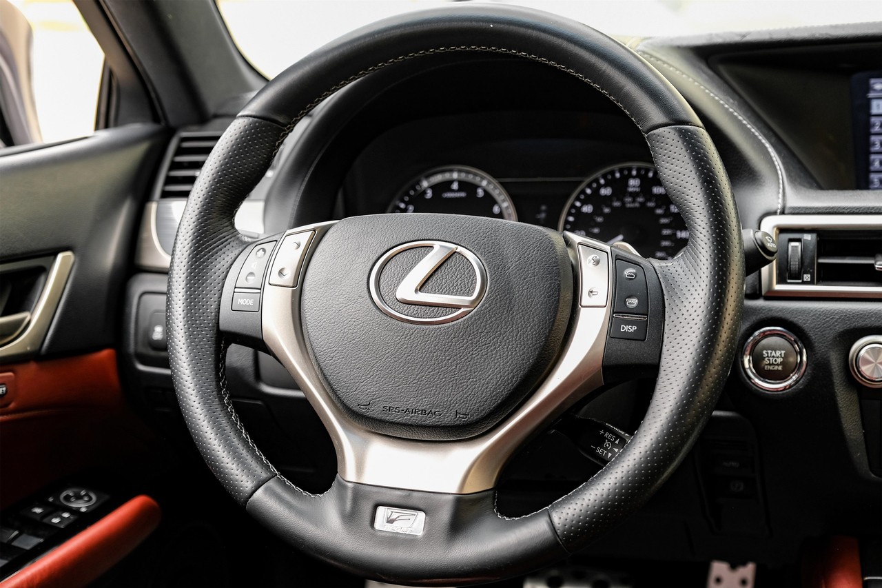 Lexus GS 350 Vehicle Main Gallery Image 17