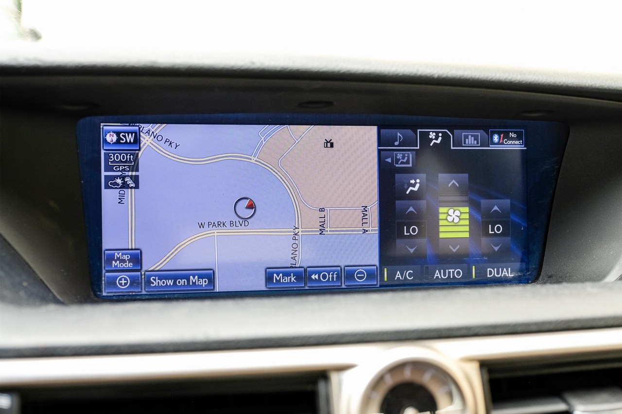 Lexus GS 350 Vehicle Main Gallery Image 23