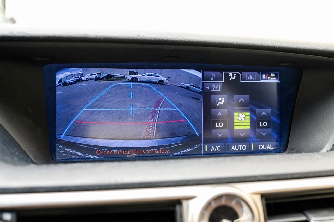 Lexus GS 350 Vehicle Main Gallery Image 24