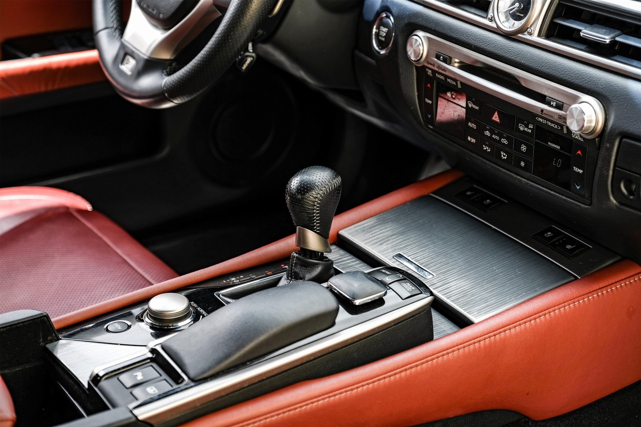 Lexus GS 350 Vehicle Main Gallery Image 25