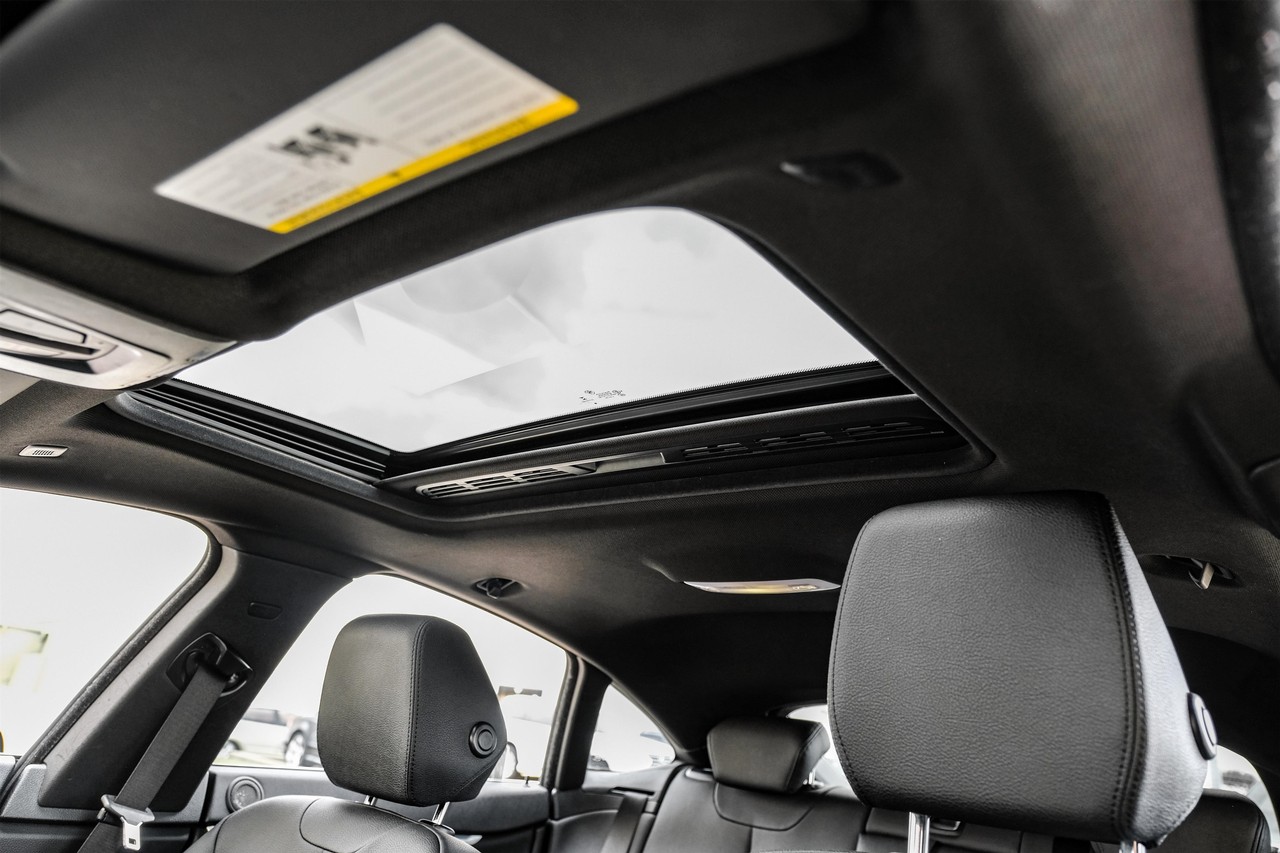 BMW 4 Series Vehicle Main Gallery Image 05