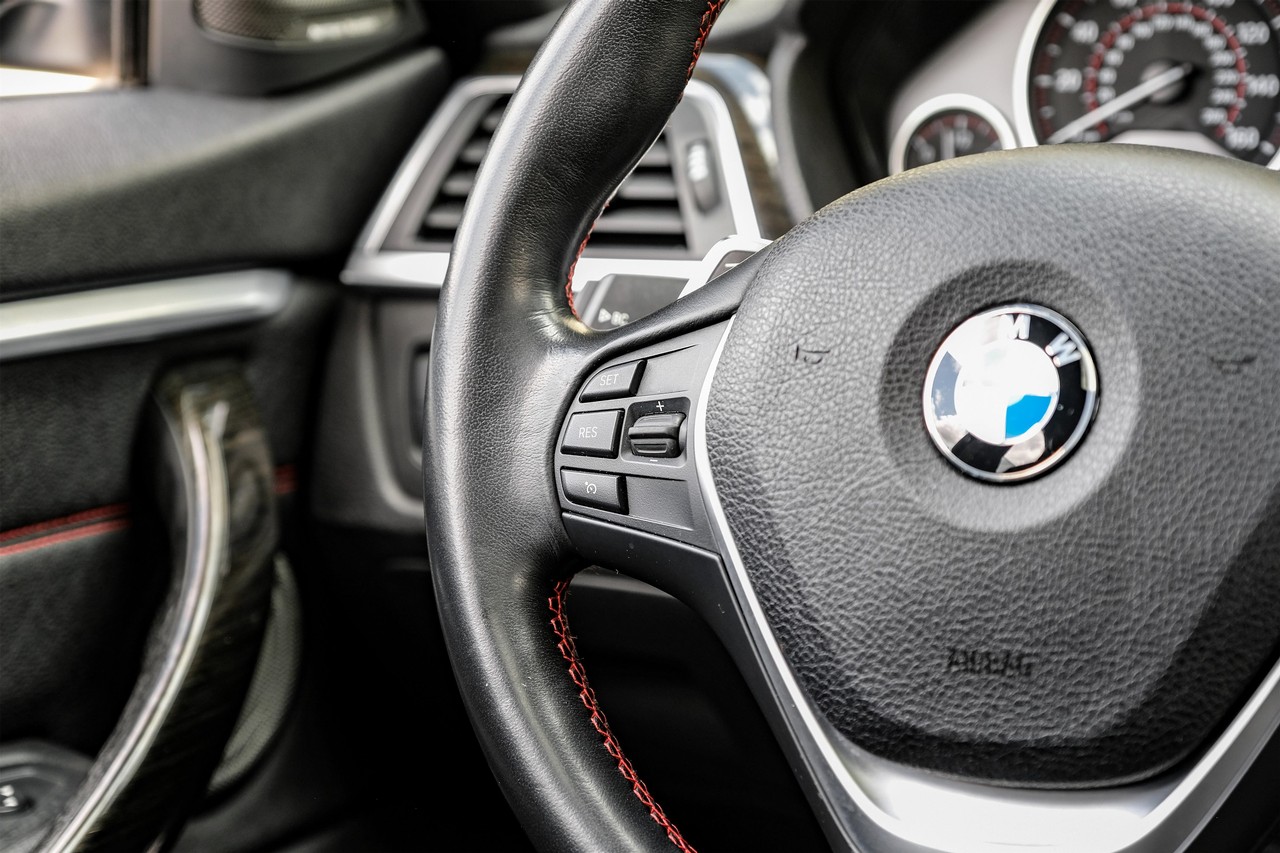 BMW 4 Series Vehicle Main Gallery Image 18