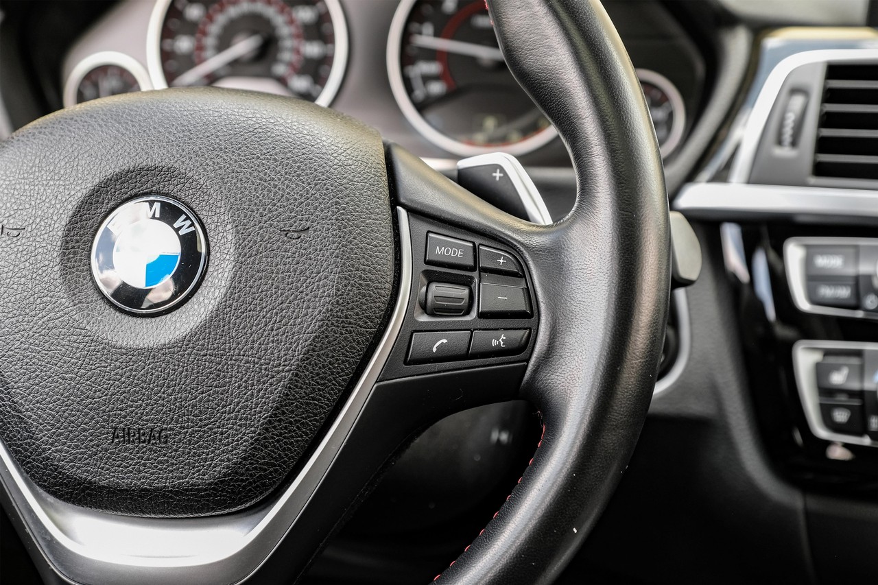 BMW 4 Series Vehicle Main Gallery Image 19