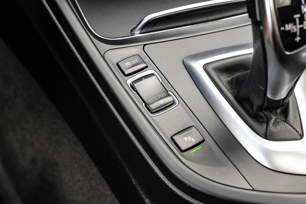 BMW 4 Series Vehicle Main Gallery Image 27