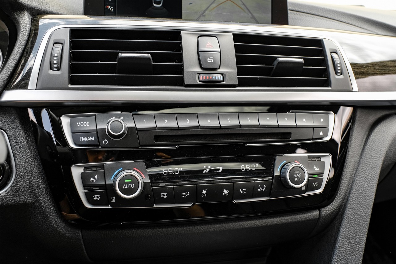BMW 4 Series Vehicle Main Gallery Image 28