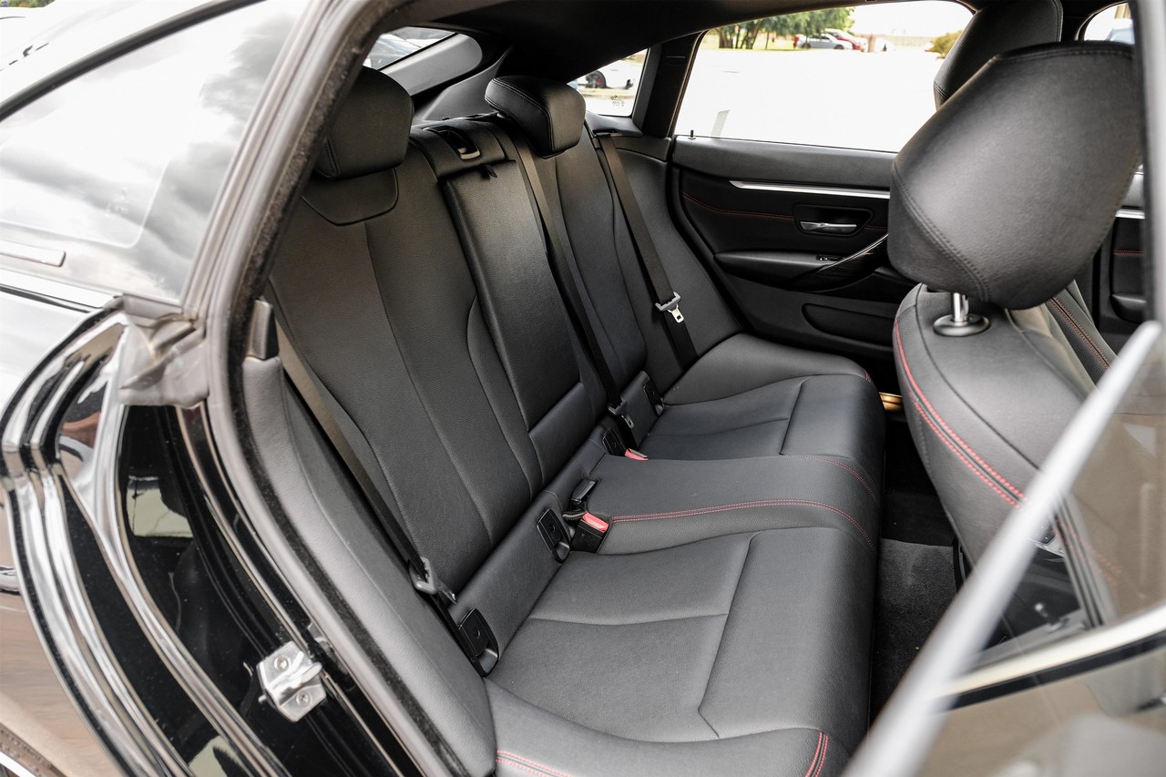 BMW 4 Series Vehicle Main Gallery Image 33