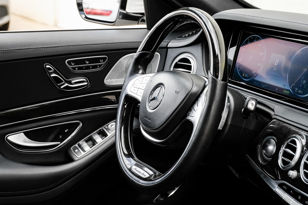 Mercedes-Benz S-Class Vehicle Main Gallery Image 13