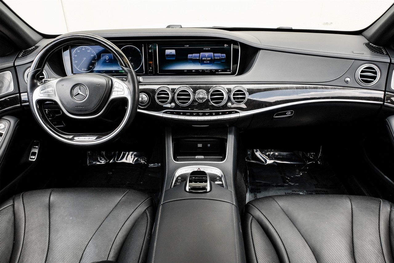 Mercedes-Benz S-Class Vehicle Main Gallery Image 14
