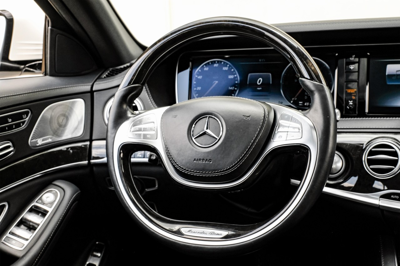 Mercedes-Benz S-Class Vehicle Main Gallery Image 16