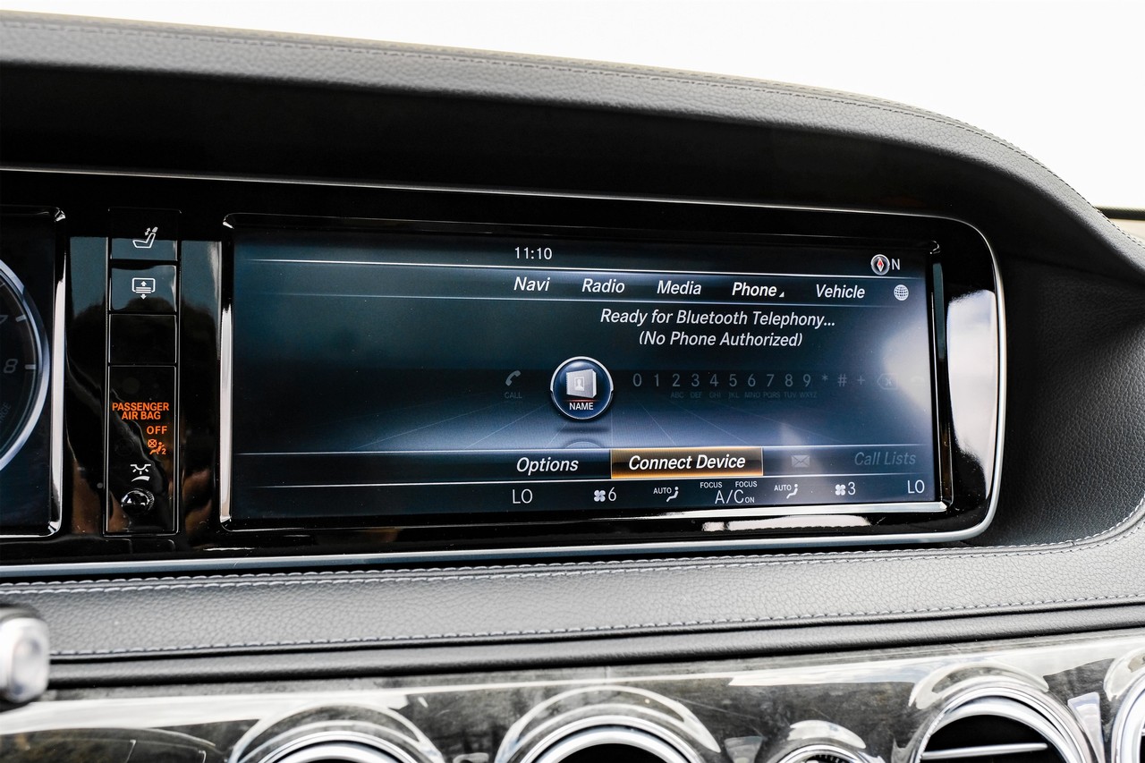 Mercedes-Benz S-Class Vehicle Main Gallery Image 29