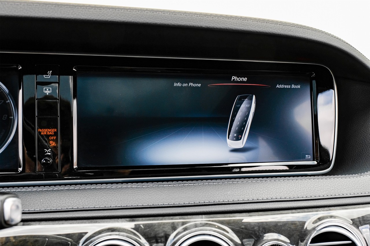 Mercedes-Benz S-Class Vehicle Main Gallery Image 30