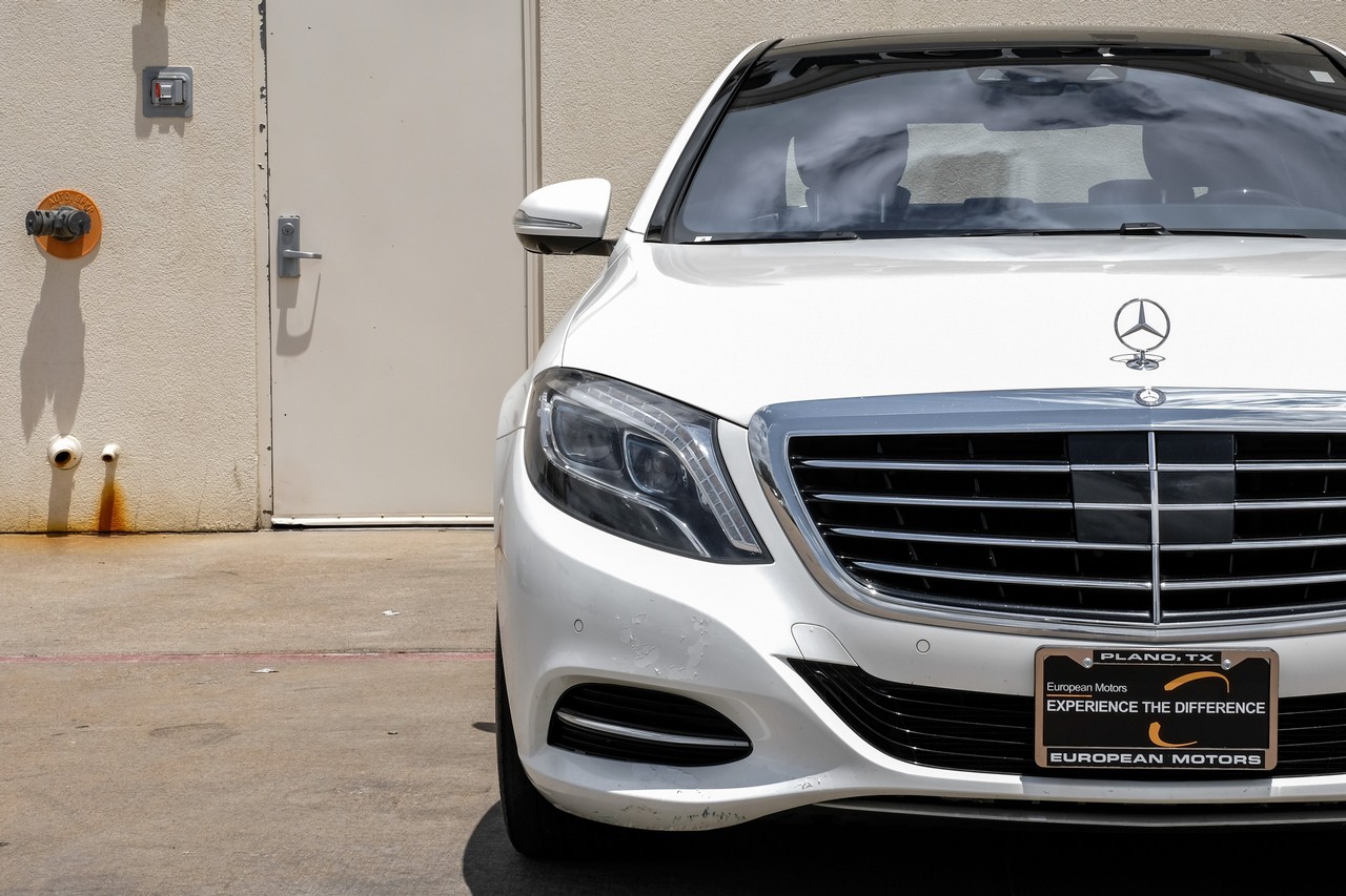 Mercedes-Benz S-Class Vehicle Main Gallery Image 43
