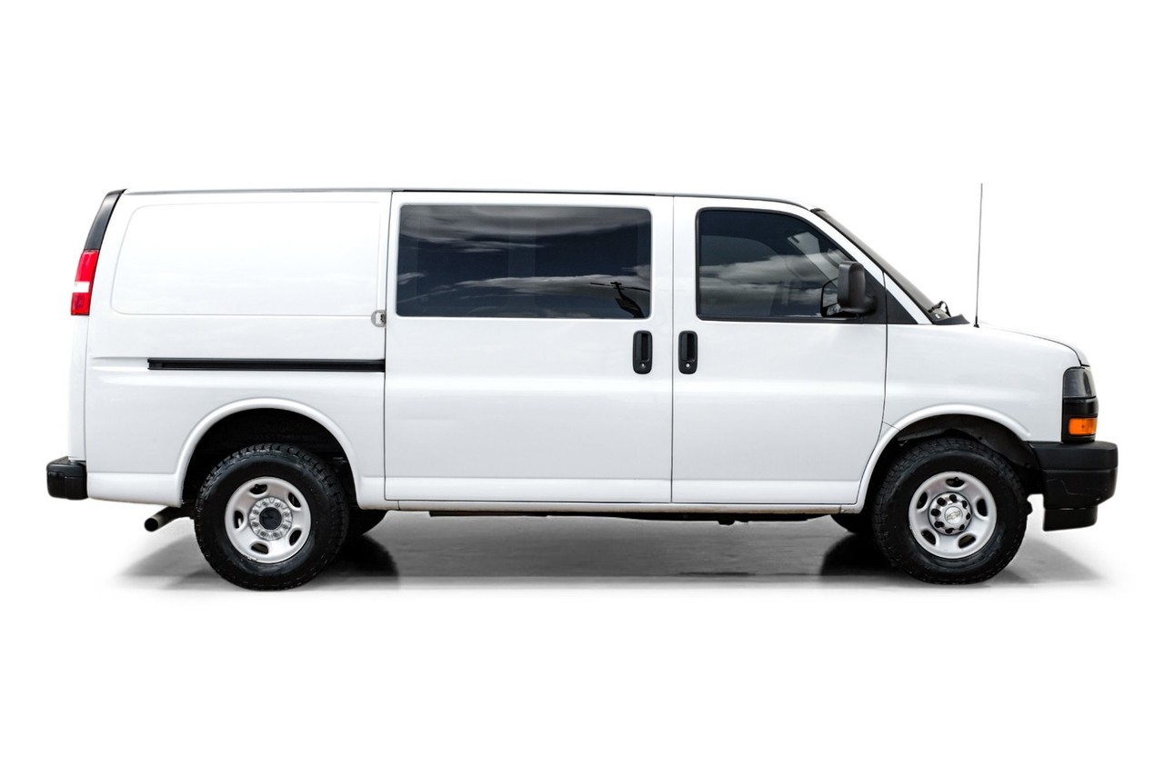 Chevrolet Express Cargo Van Vehicle Main Gallery Image 07
