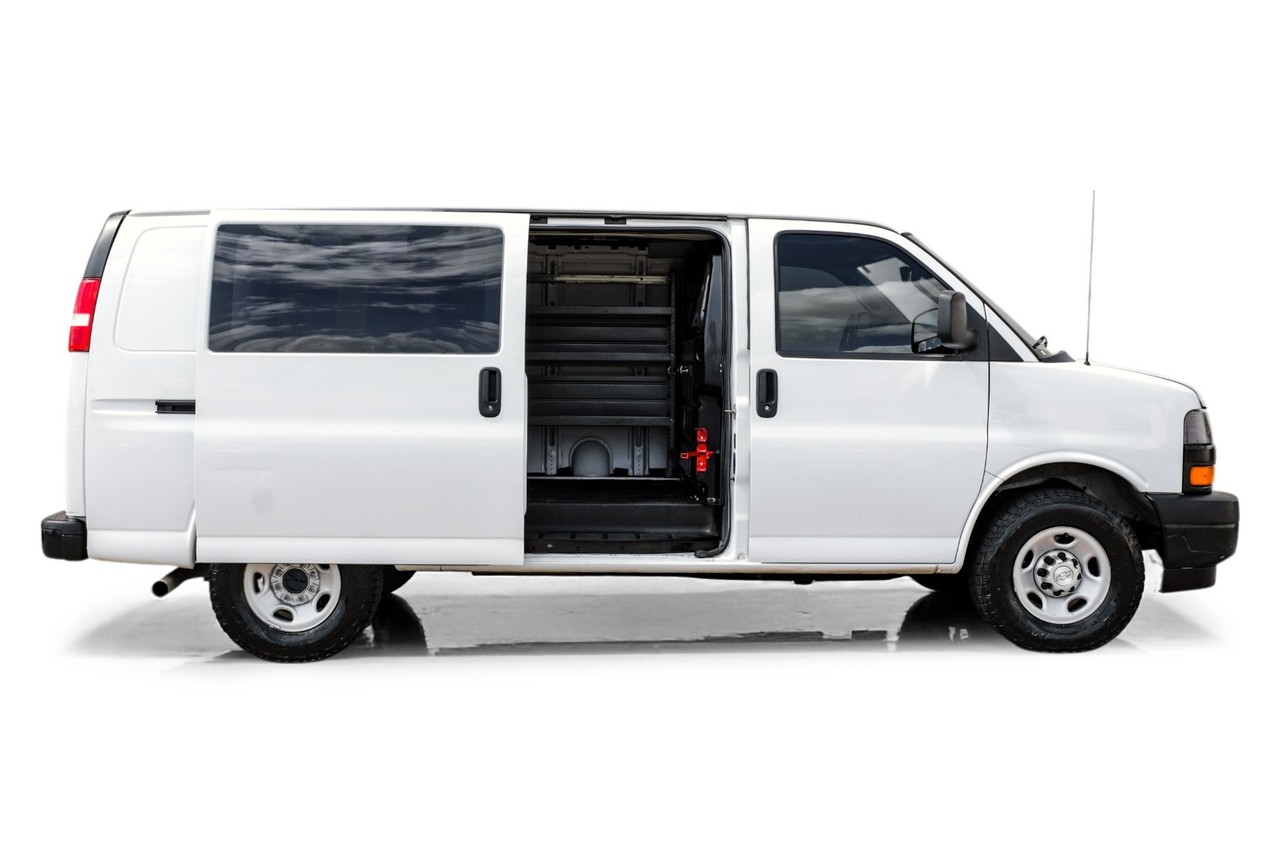 Chevrolet Express Cargo Van Vehicle Main Gallery Image 08
