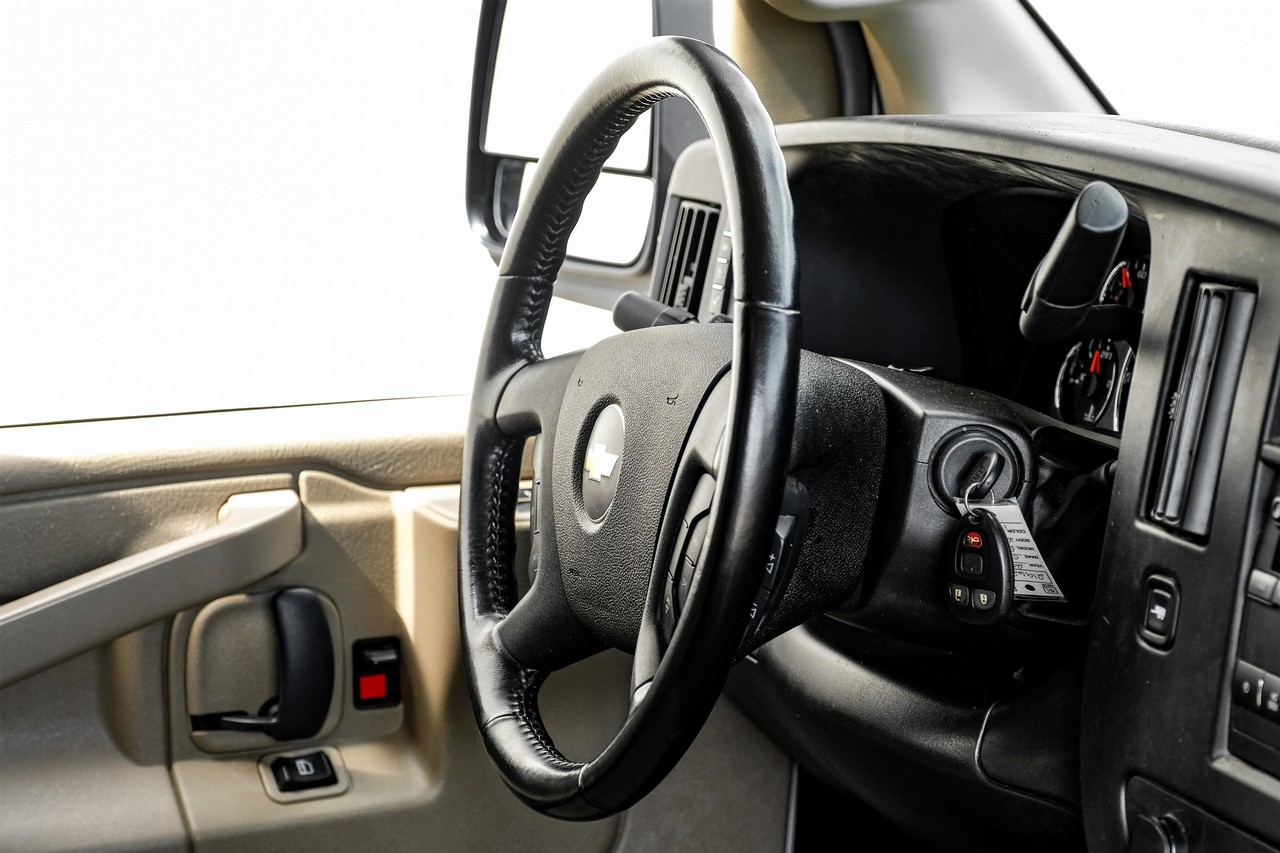 Chevrolet Express Cargo Van Vehicle Main Gallery Image 14