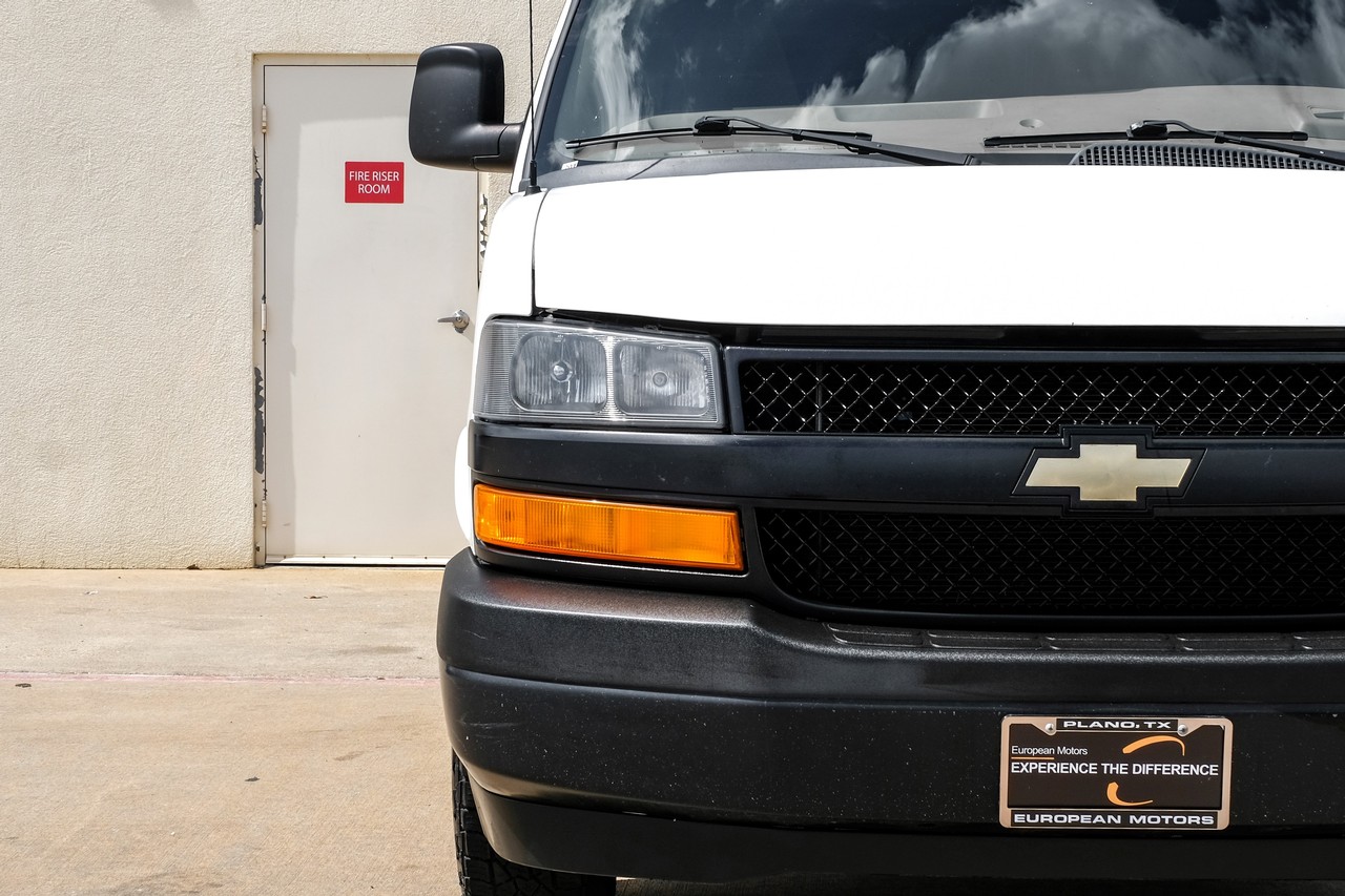 Chevrolet Express Cargo Van Vehicle Main Gallery Image 37
