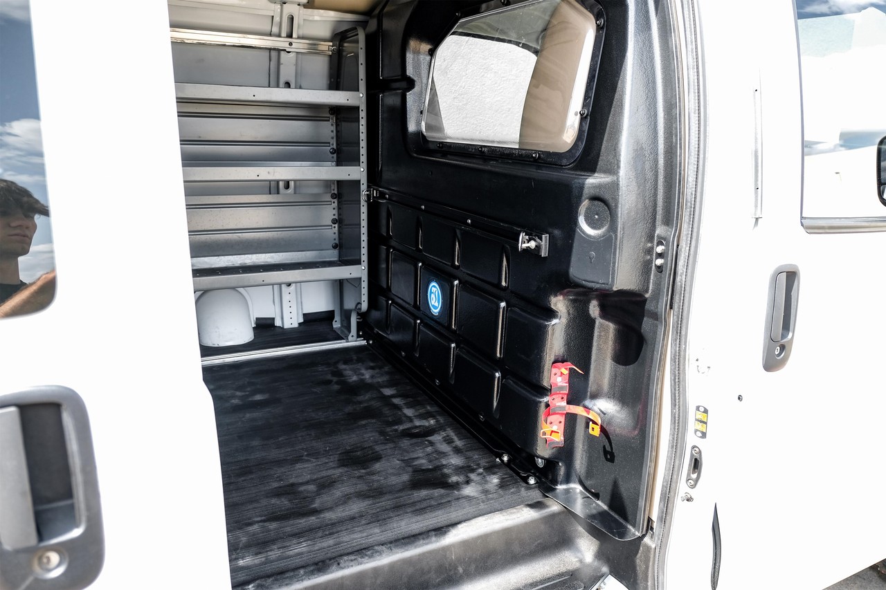 Chevrolet Express Cargo Van Vehicle Main Gallery Image 40