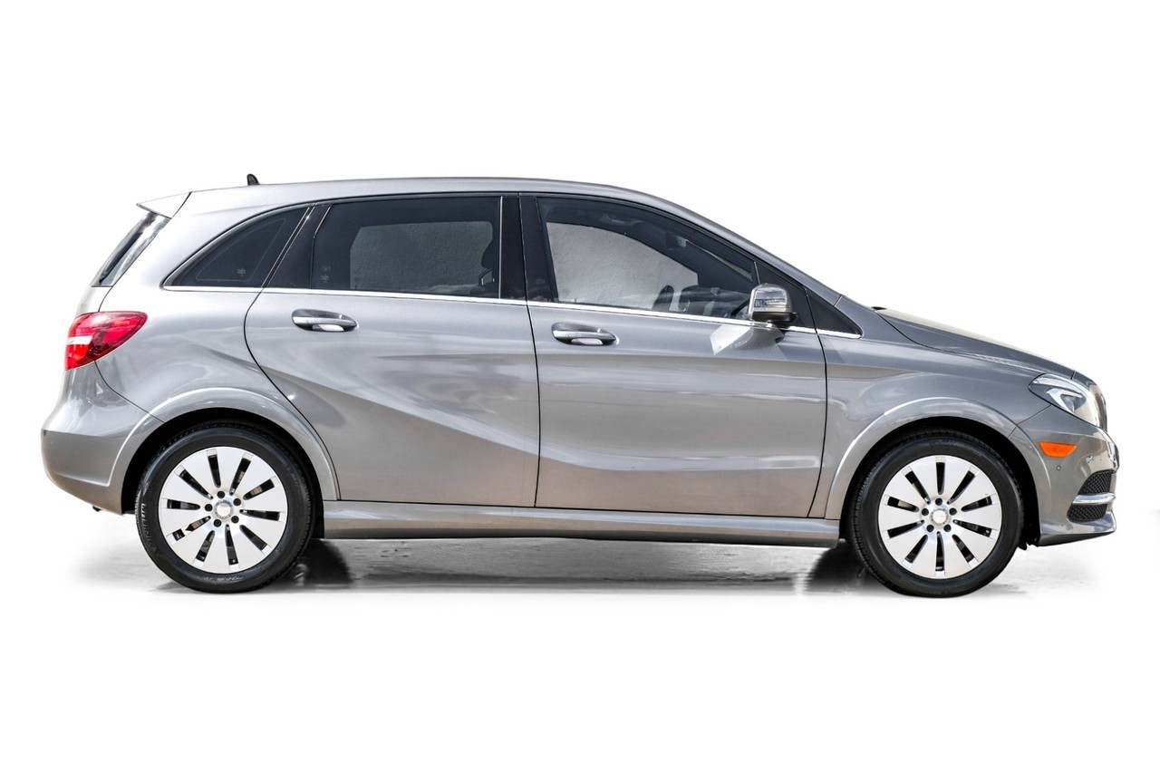 Mercedes-Benz B-Class Vehicle Main Gallery Image 07