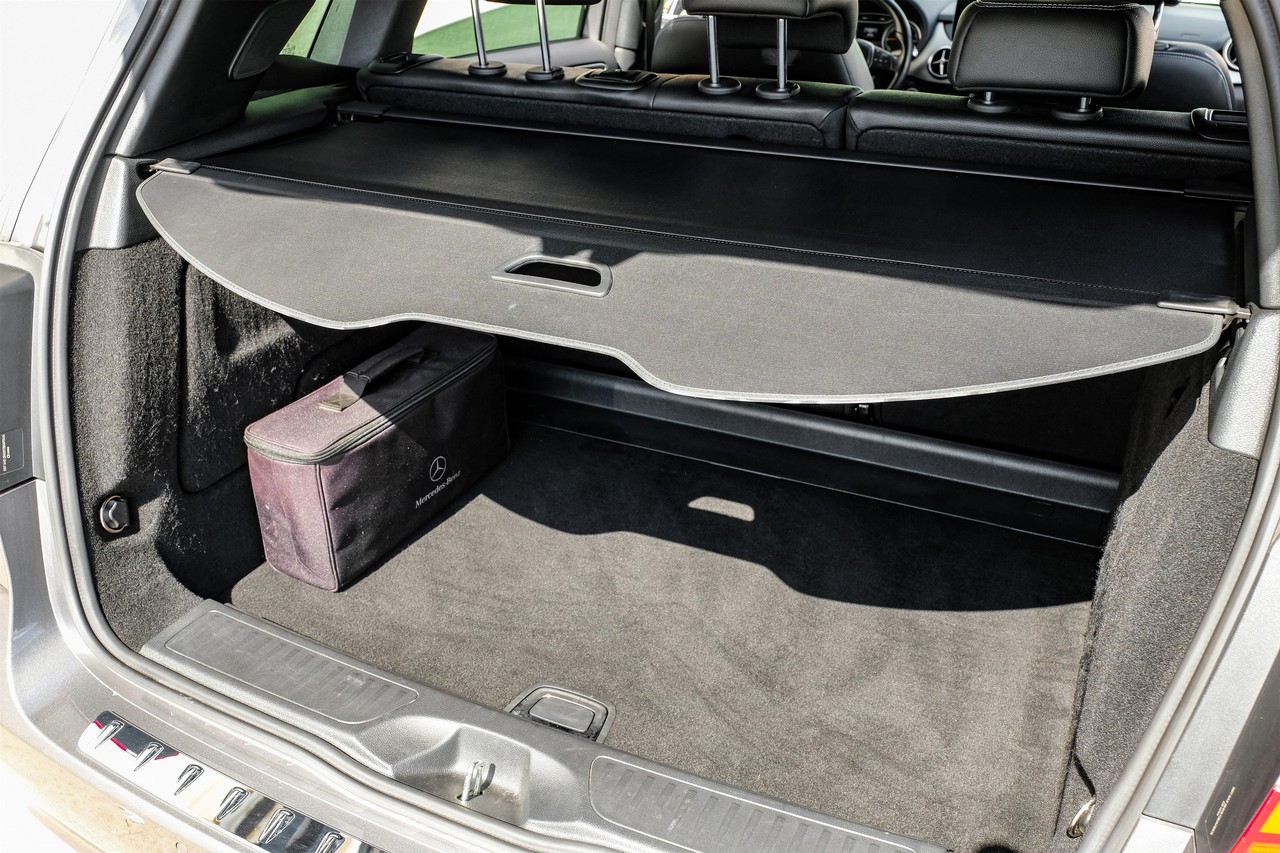 Mercedes-Benz B-Class Vehicle Main Gallery Image 46