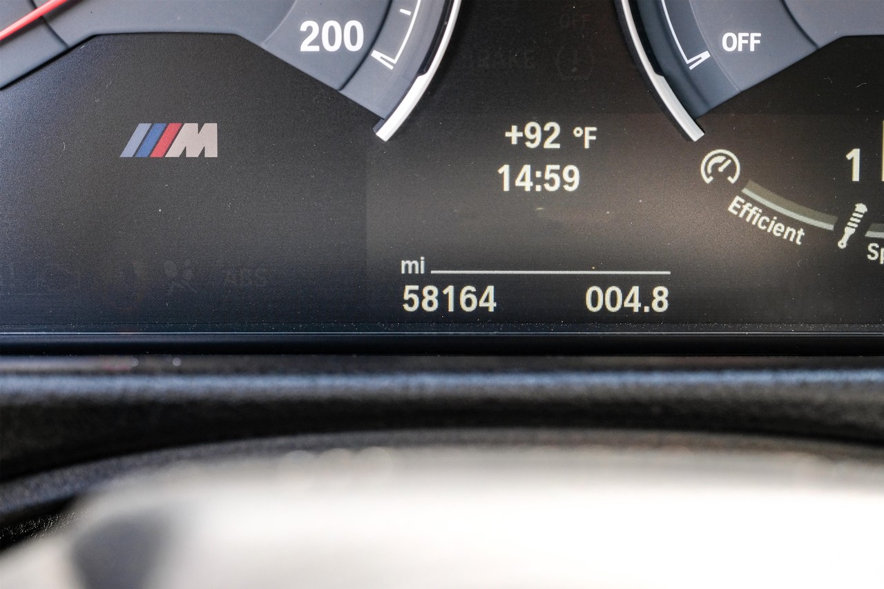 BMW M4 Vehicle Main Gallery Image 20