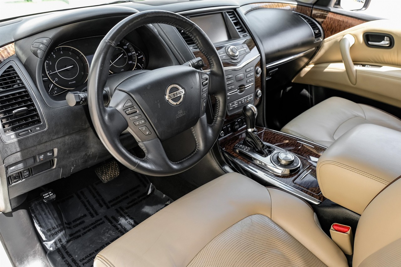 Nissan Armada Vehicle Main Gallery Image 03