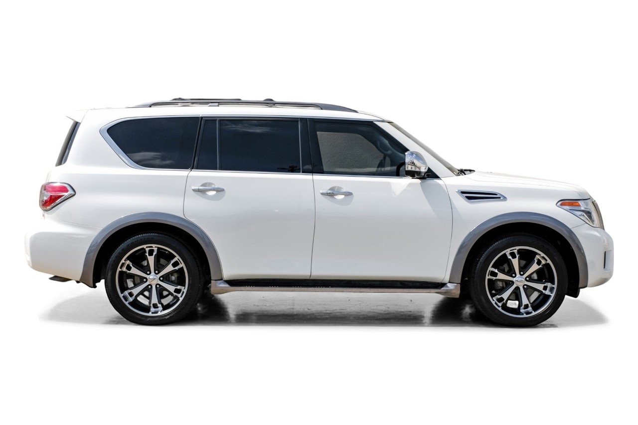 Nissan Armada Vehicle Main Gallery Image 08