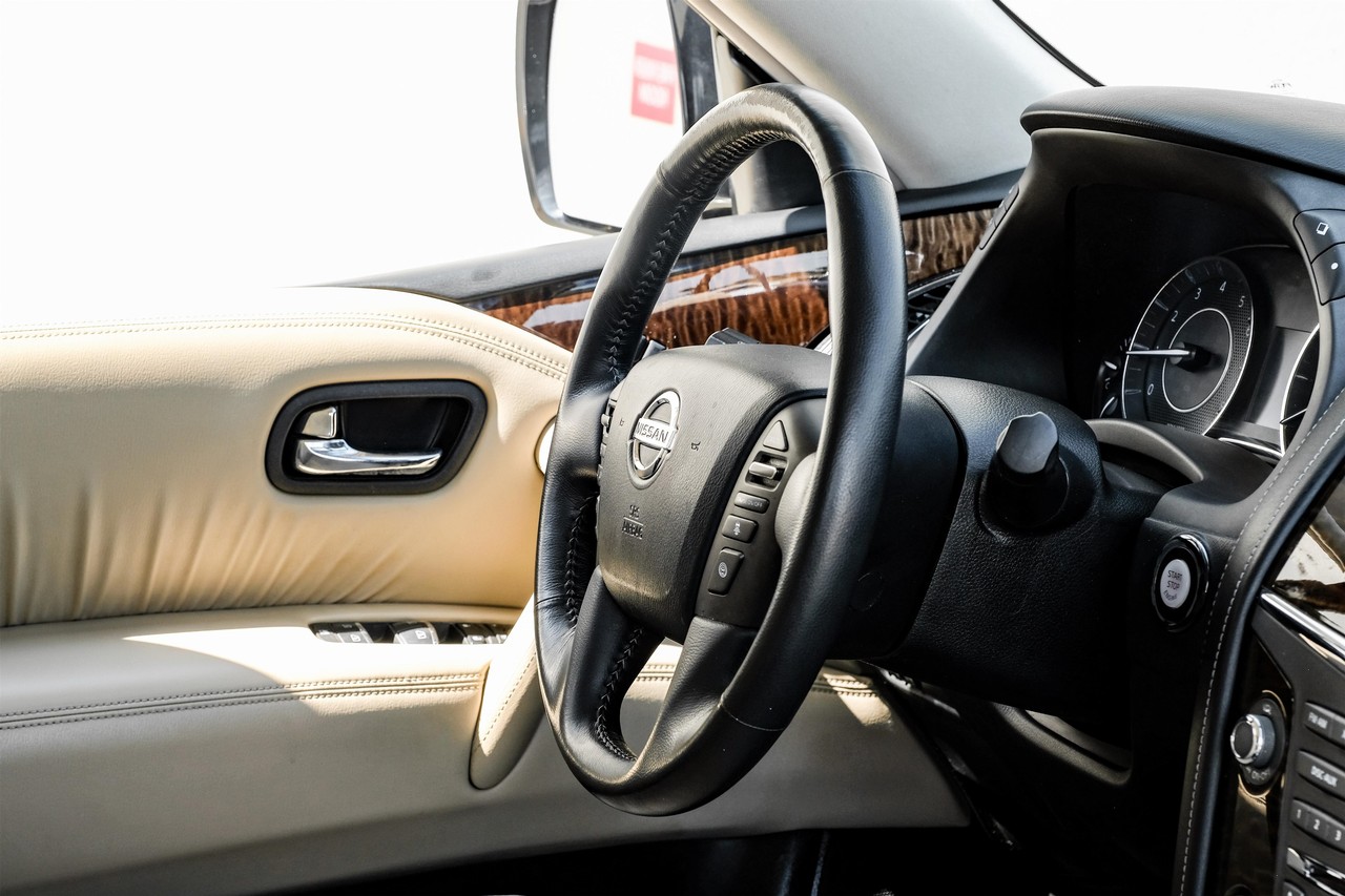 Nissan Armada Vehicle Main Gallery Image 14