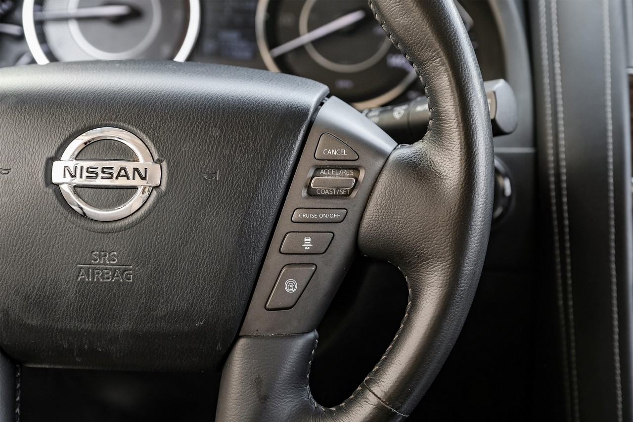 Nissan Armada Vehicle Main Gallery Image 19