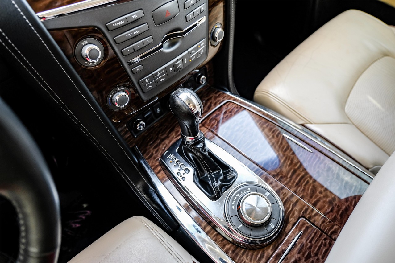 Nissan Armada Vehicle Main Gallery Image 25