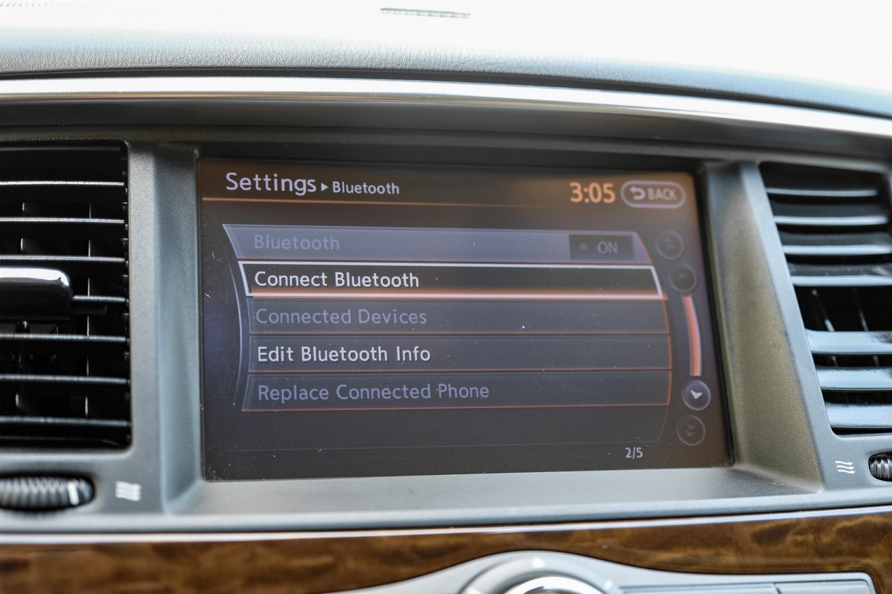 Nissan Armada Vehicle Main Gallery Image 34