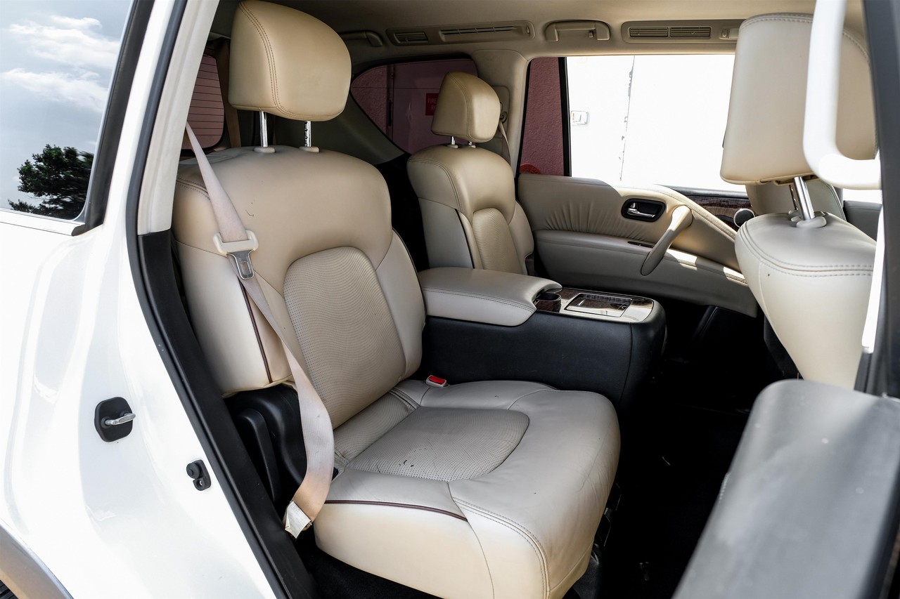 Nissan Armada Vehicle Main Gallery Image 36