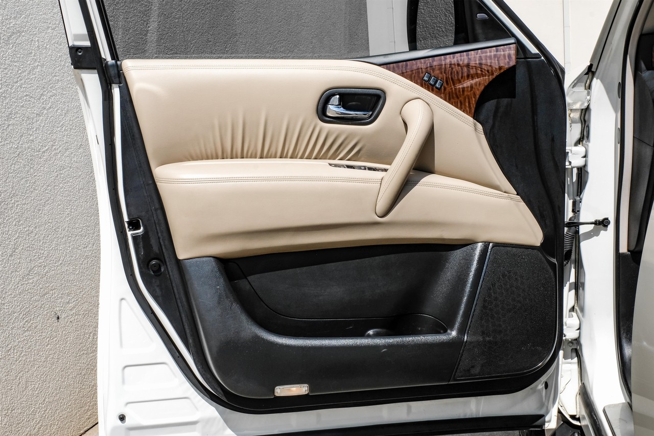 Nissan Armada Vehicle Main Gallery Image 44