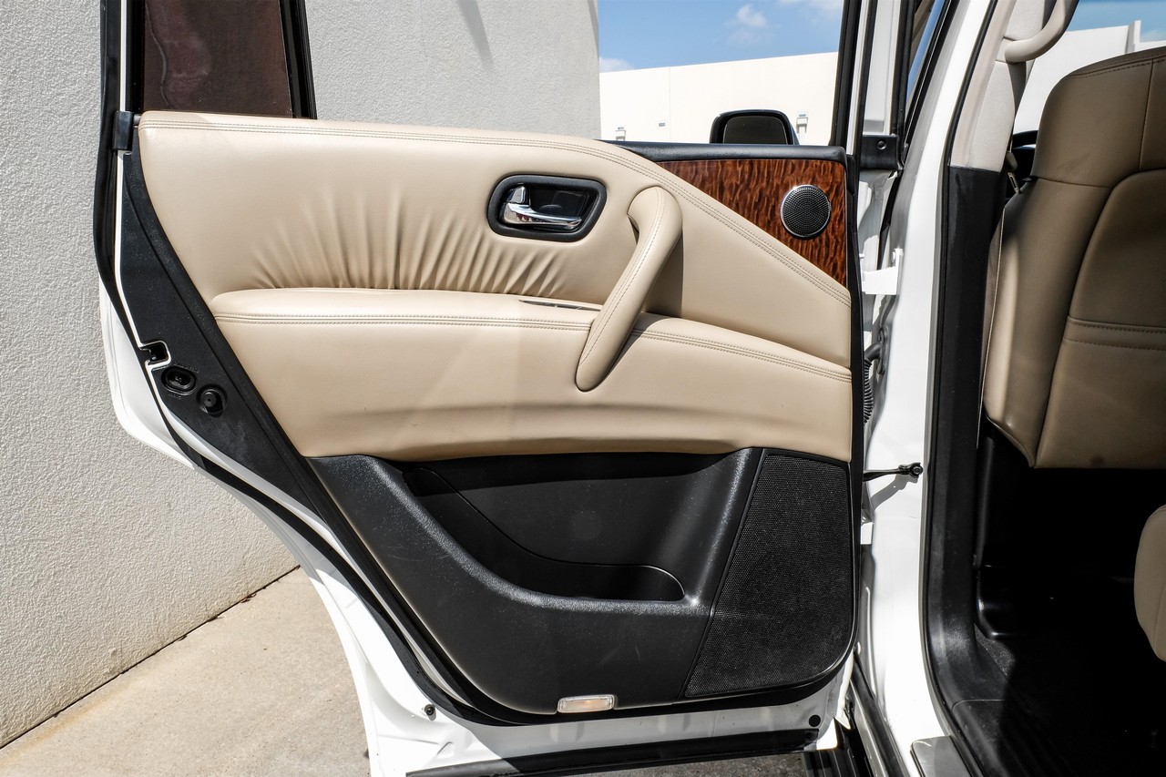 Nissan Armada Vehicle Main Gallery Image 47