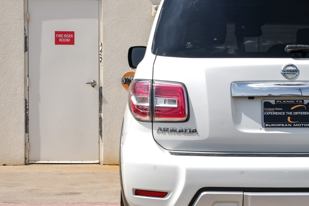Nissan Armada Vehicle Main Gallery Image 52