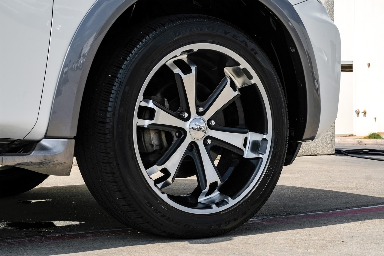 Nissan Armada Vehicle Main Gallery Image 54