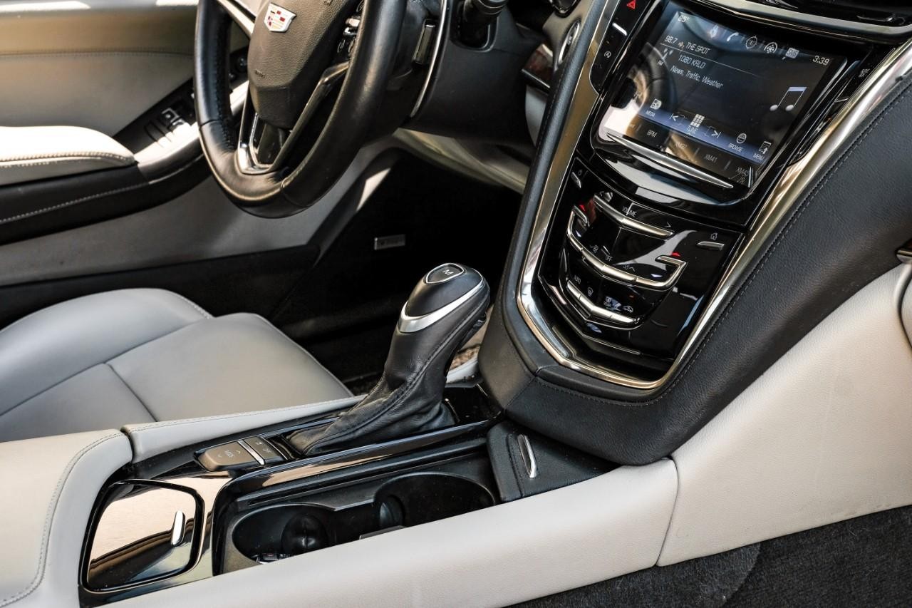 Cadillac CTS Vehicle Main Gallery Image 23