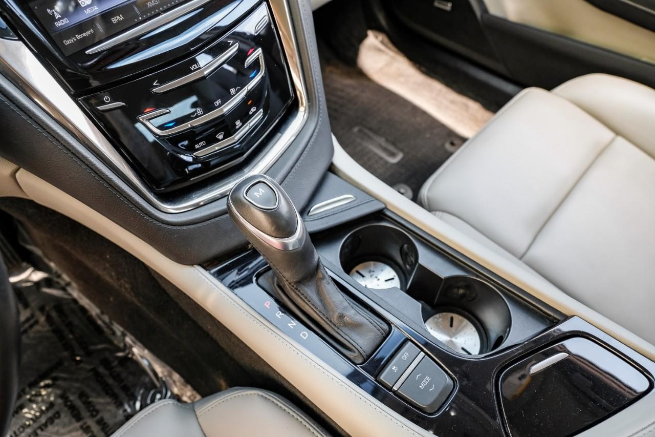 Cadillac CTS Vehicle Main Gallery Image 24