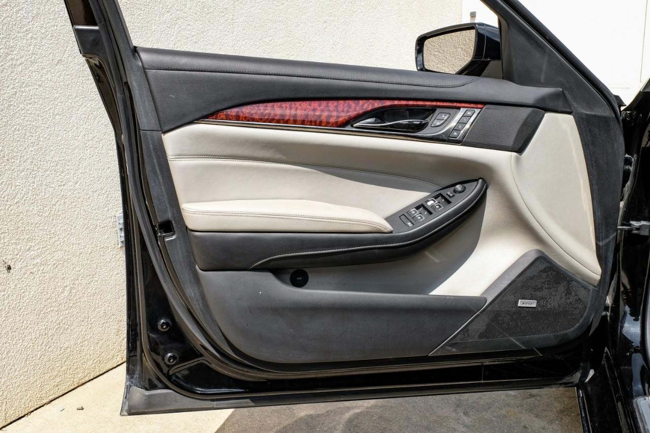 Cadillac CTS Vehicle Main Gallery Image 38
