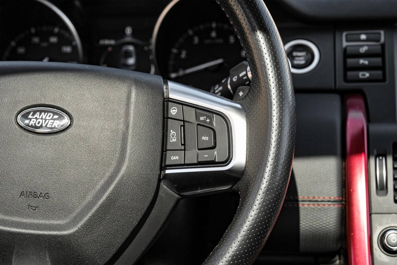 Land Rover Discovery Sport Vehicle Main Gallery Image 19