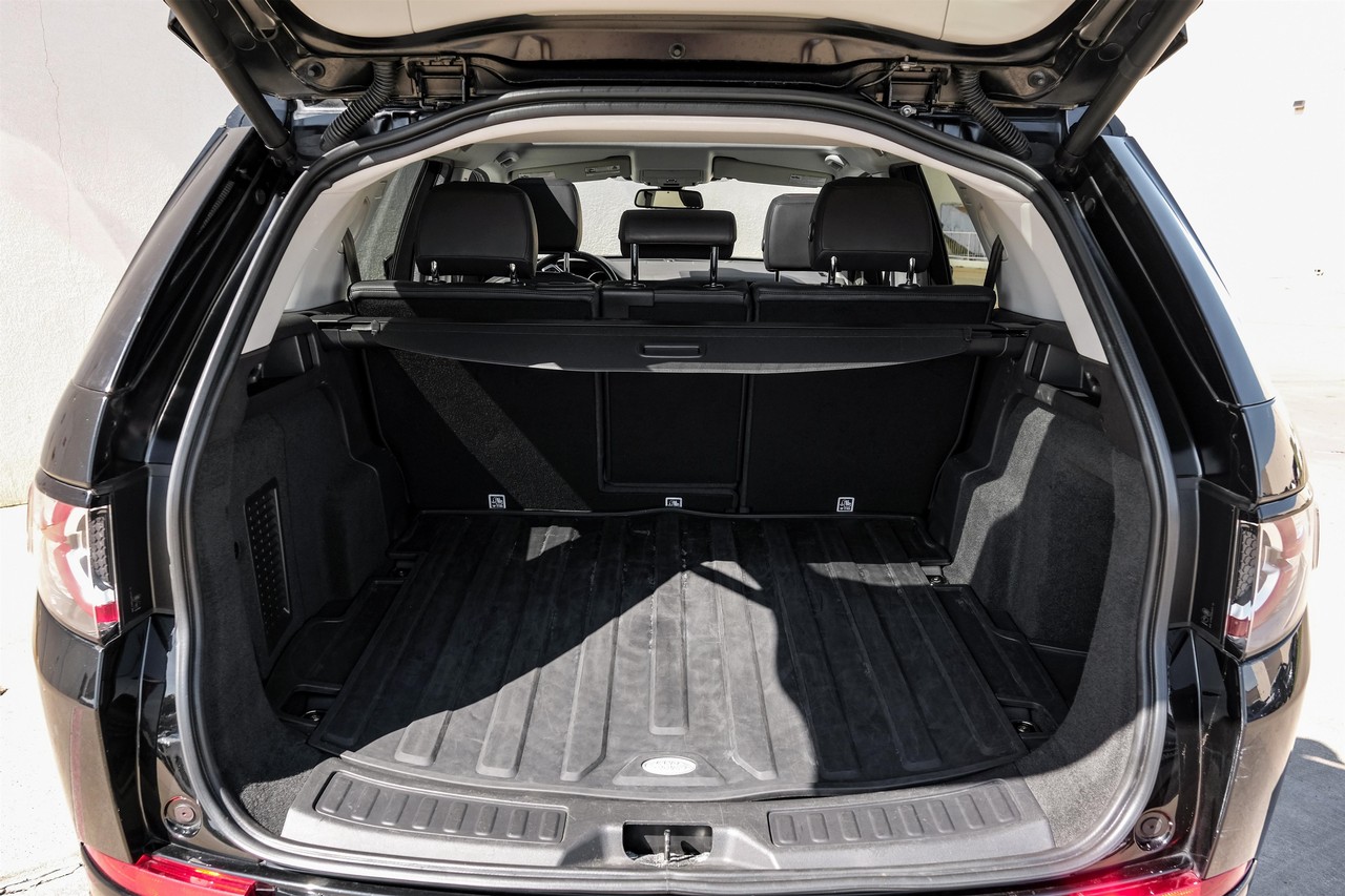 Land Rover Discovery Sport Vehicle Main Gallery Image 52