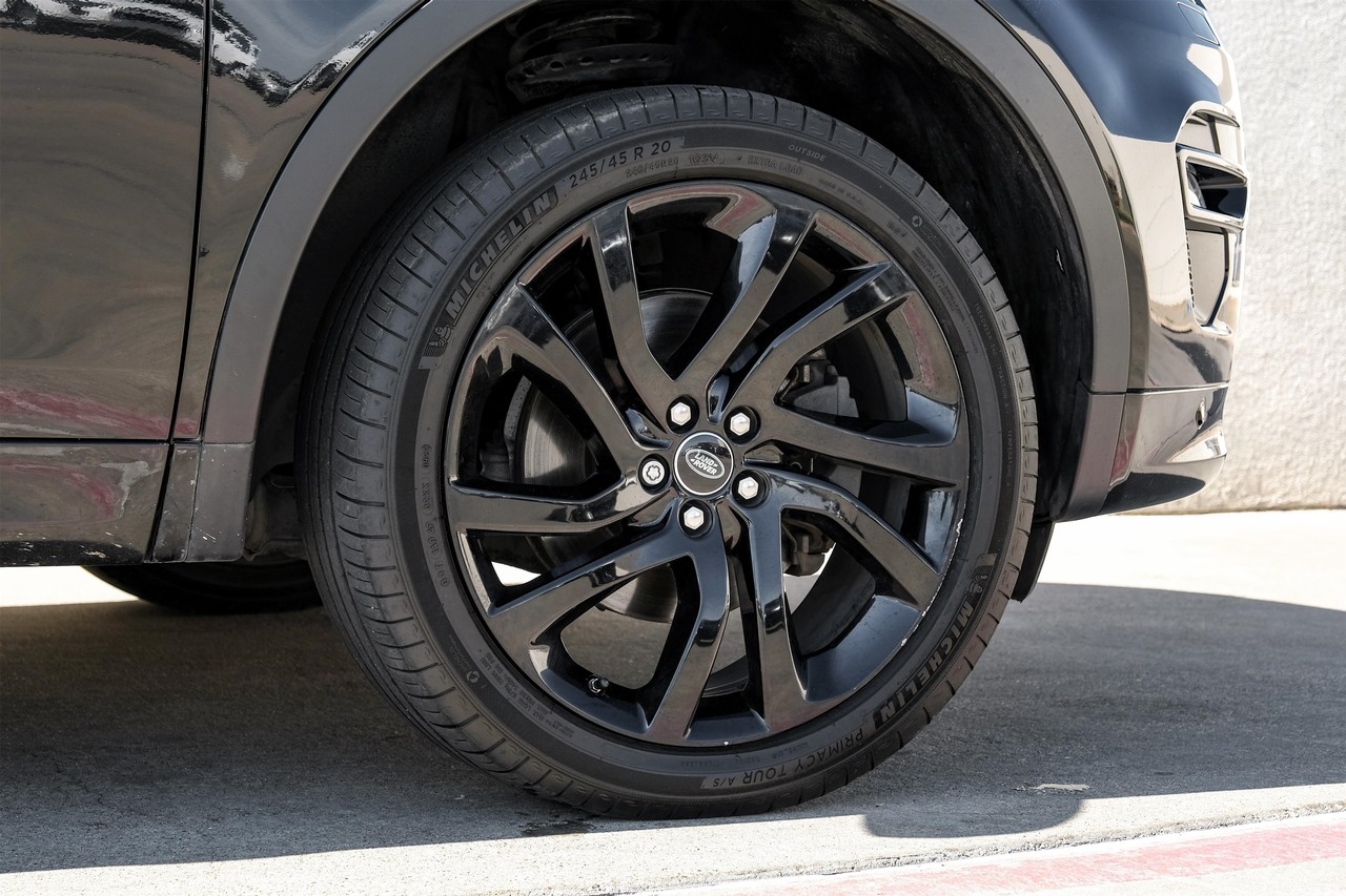 Land Rover Discovery Sport Vehicle Main Gallery Image 55