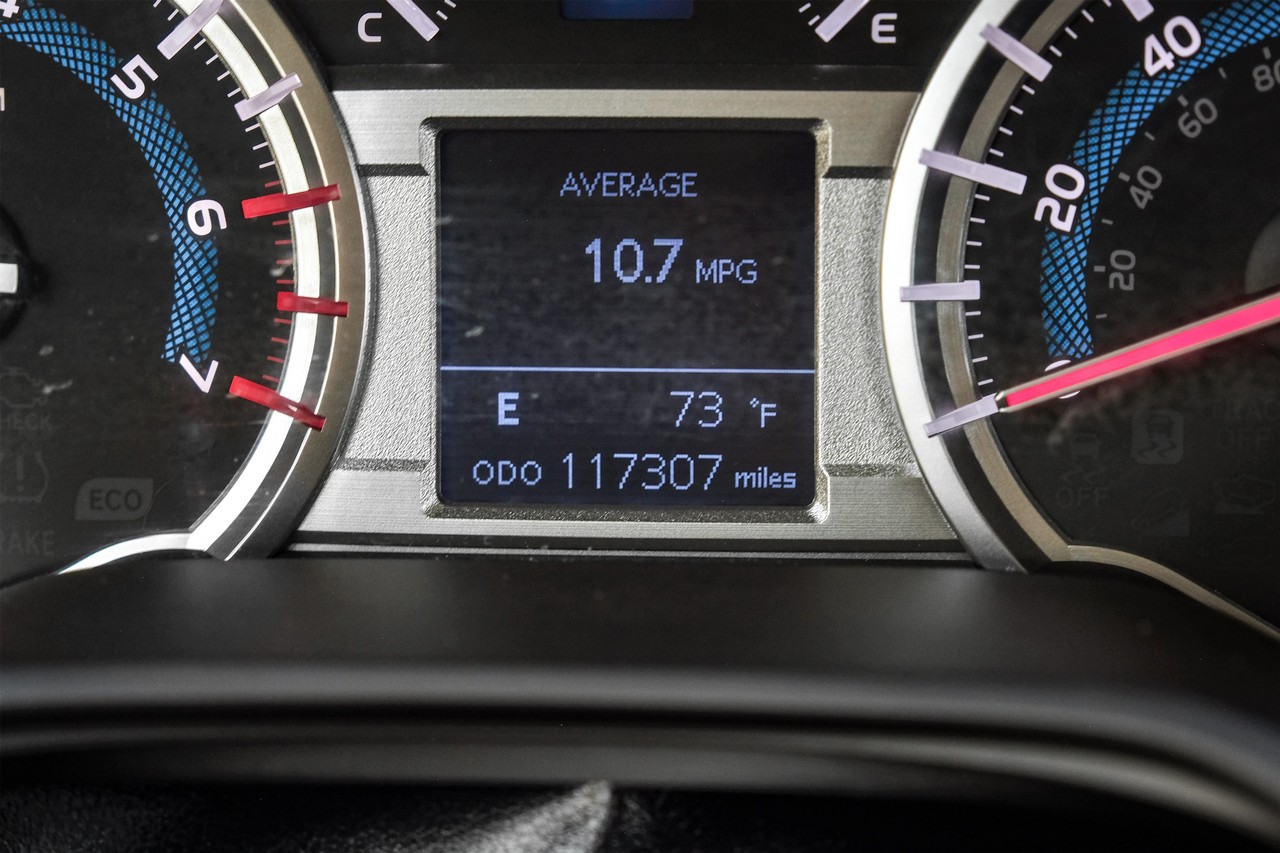 Toyota 4Runner Vehicle Main Gallery Image 20