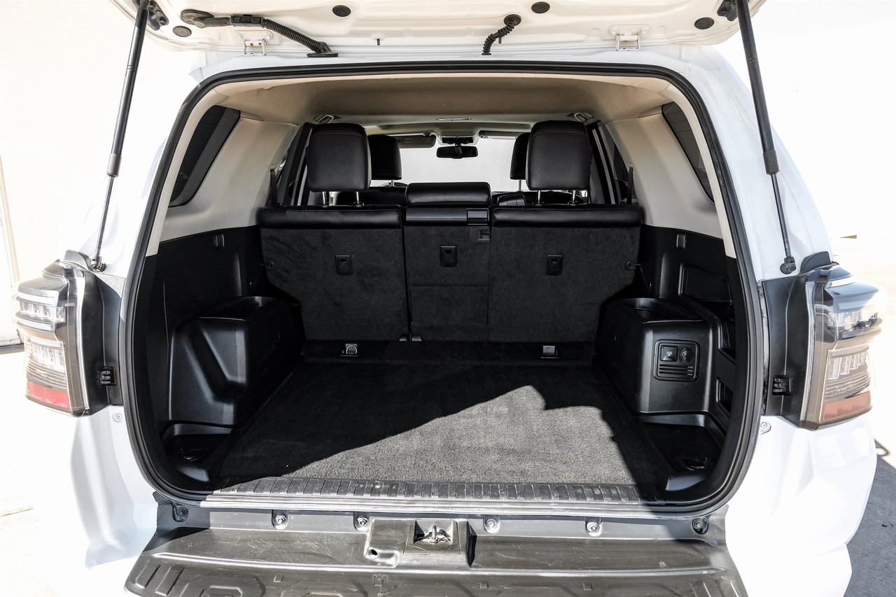 Toyota 4Runner Vehicle Main Gallery Image 47