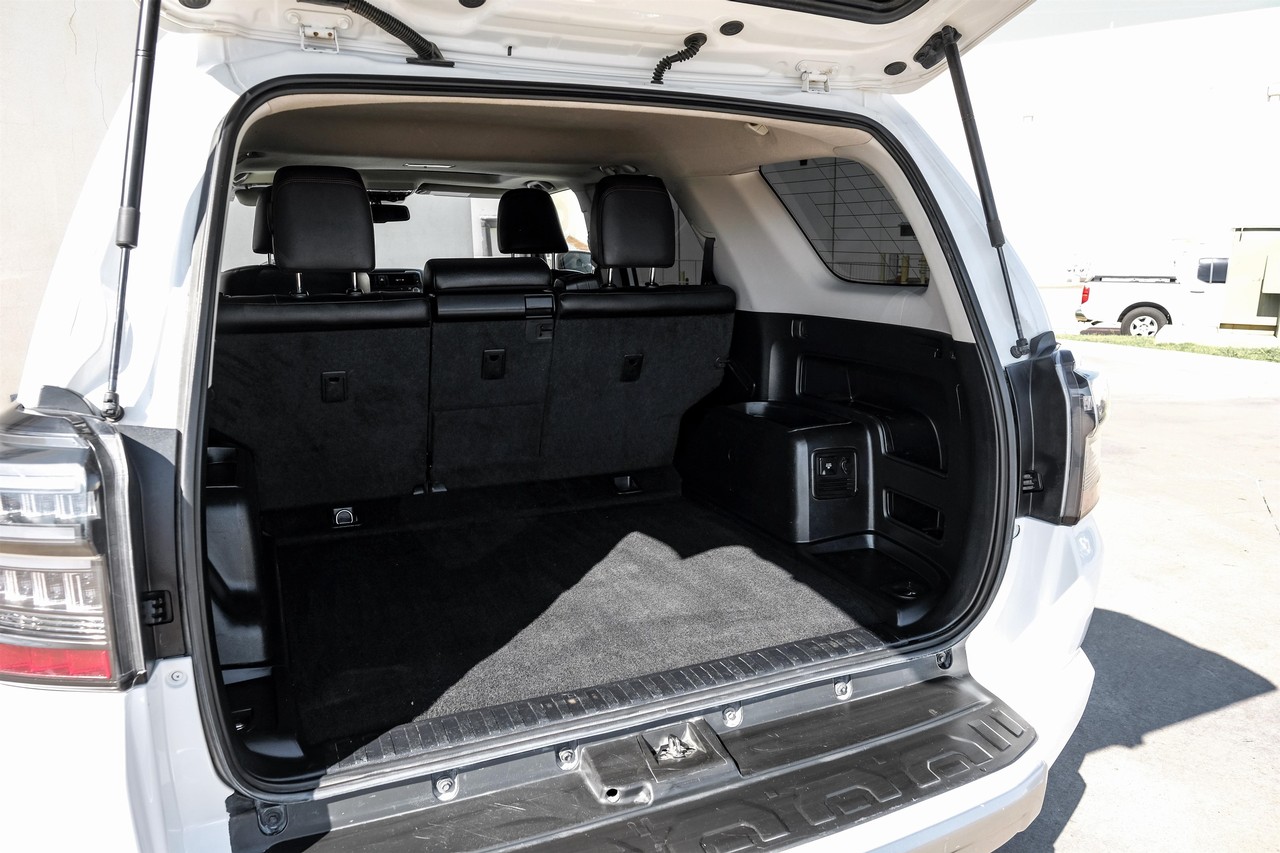 Toyota 4Runner Vehicle Main Gallery Image 48