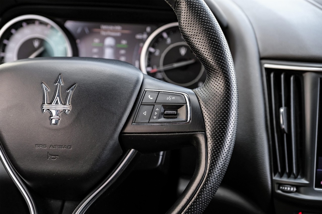 Maserati Levante Vehicle Main Gallery Image 19
