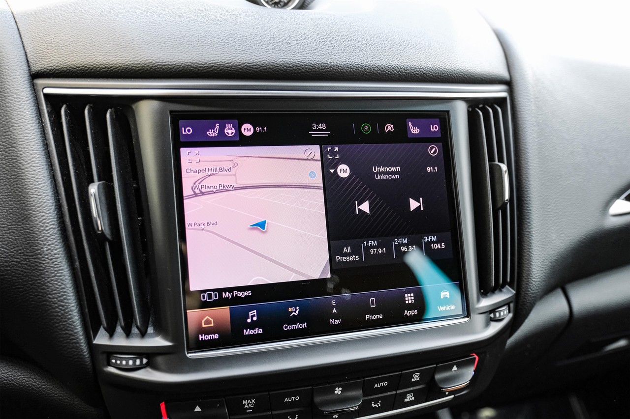 Maserati Levante Vehicle Main Gallery Image 29