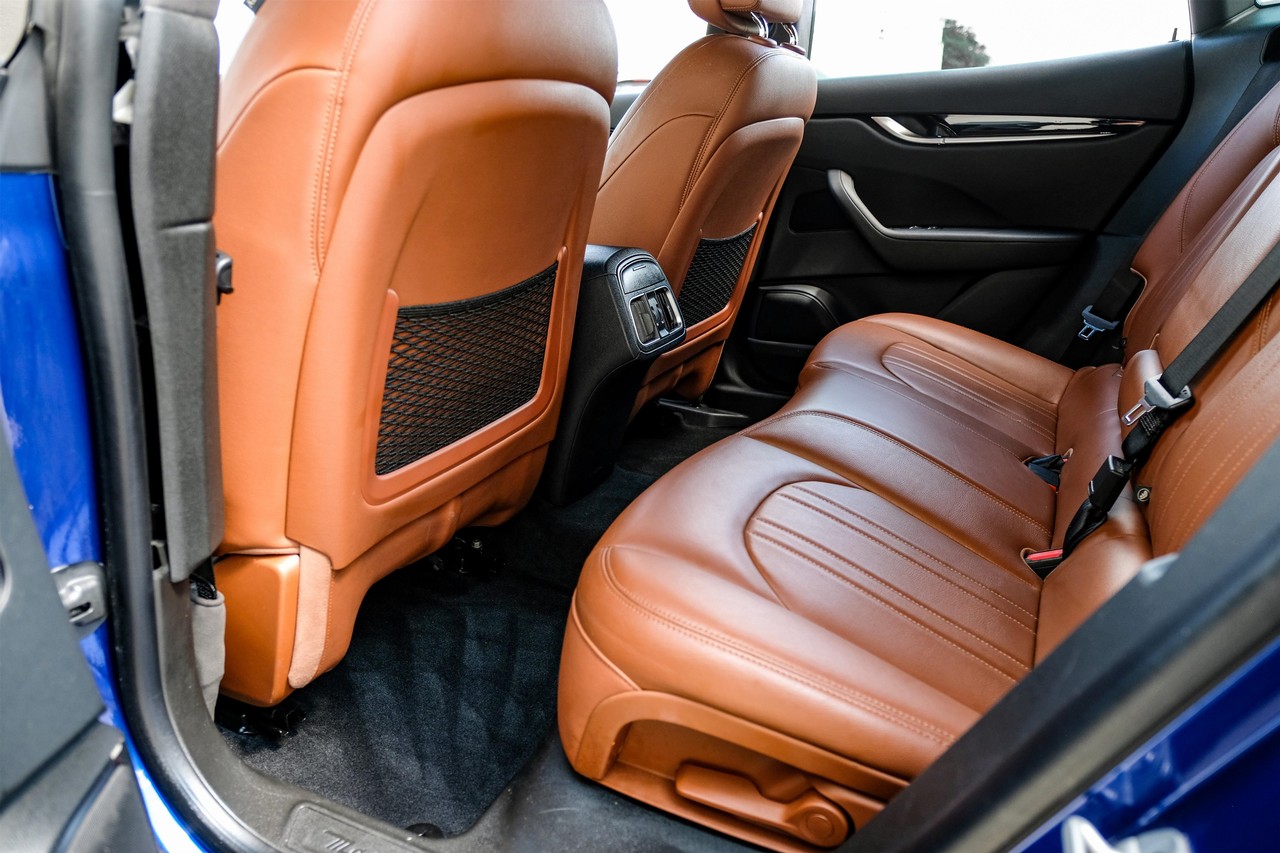 Maserati Levante Vehicle Main Gallery Image 38