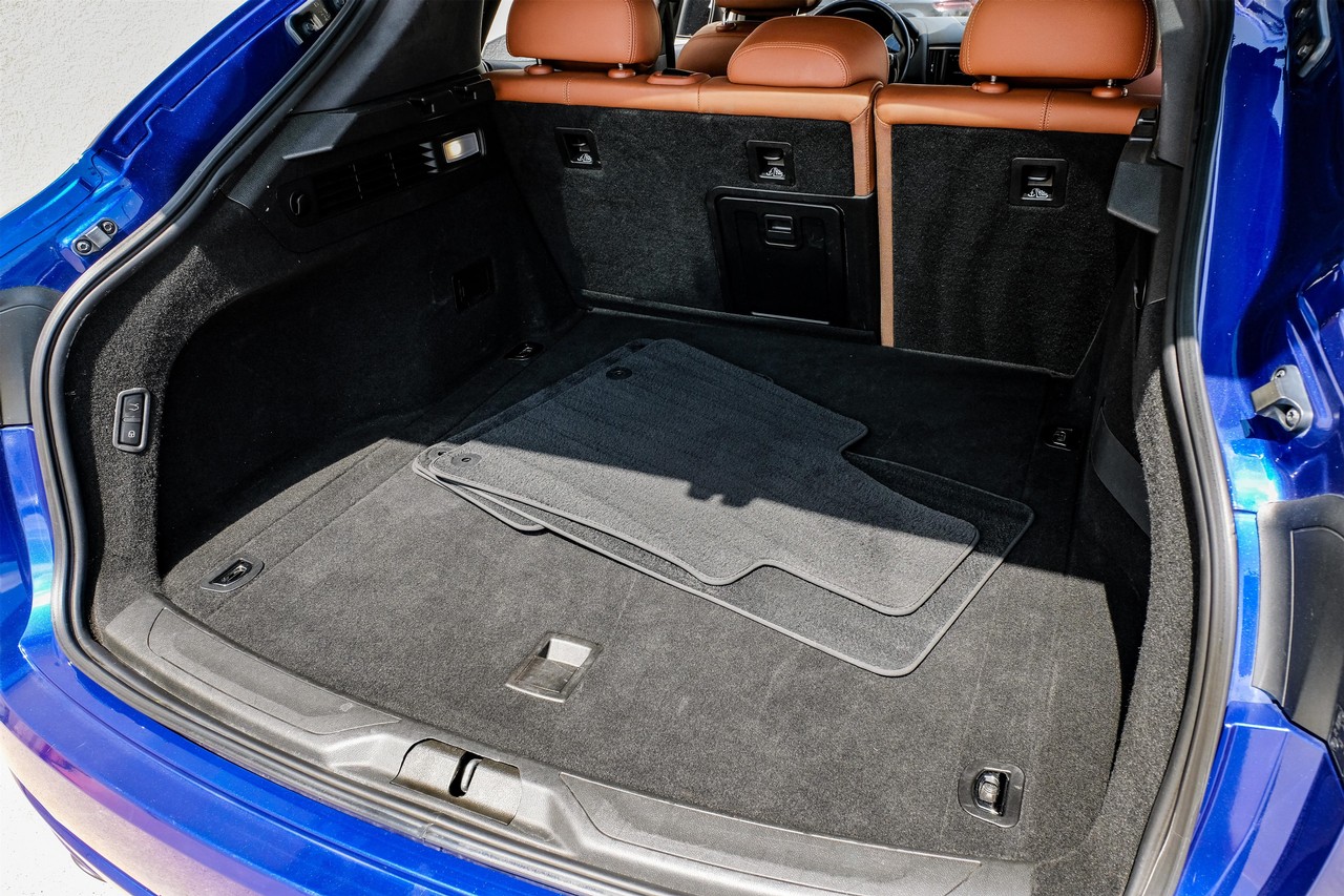 Maserati Levante Vehicle Main Gallery Image 46
