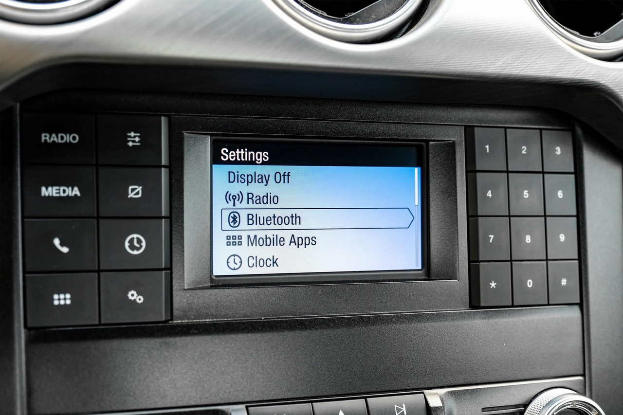 Ford Mustang Vehicle Main Gallery Image 28