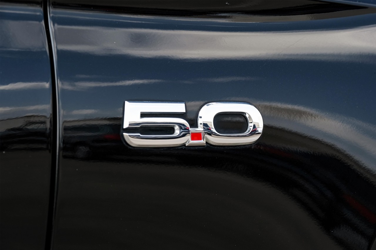 Ford Mustang Vehicle Main Gallery Image 37